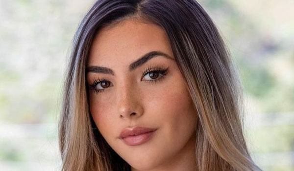 Andrea Botez nue - Photo leaked