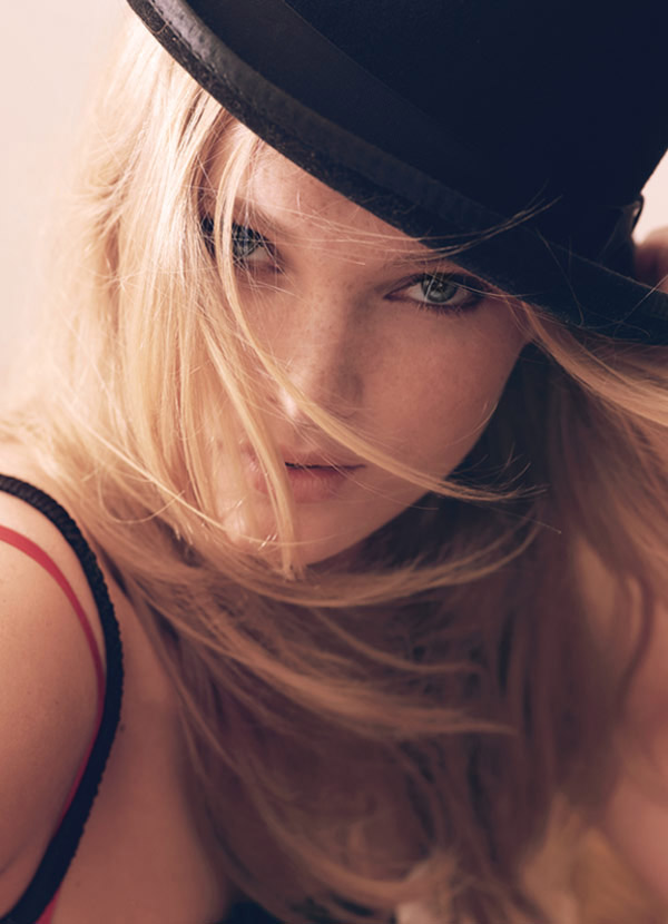 Elsa Hosk nue - Photo leaked