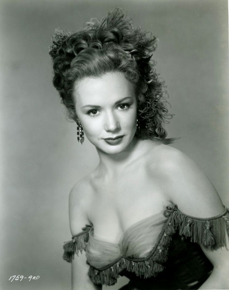 Piper Laurie nue - Photo leaked